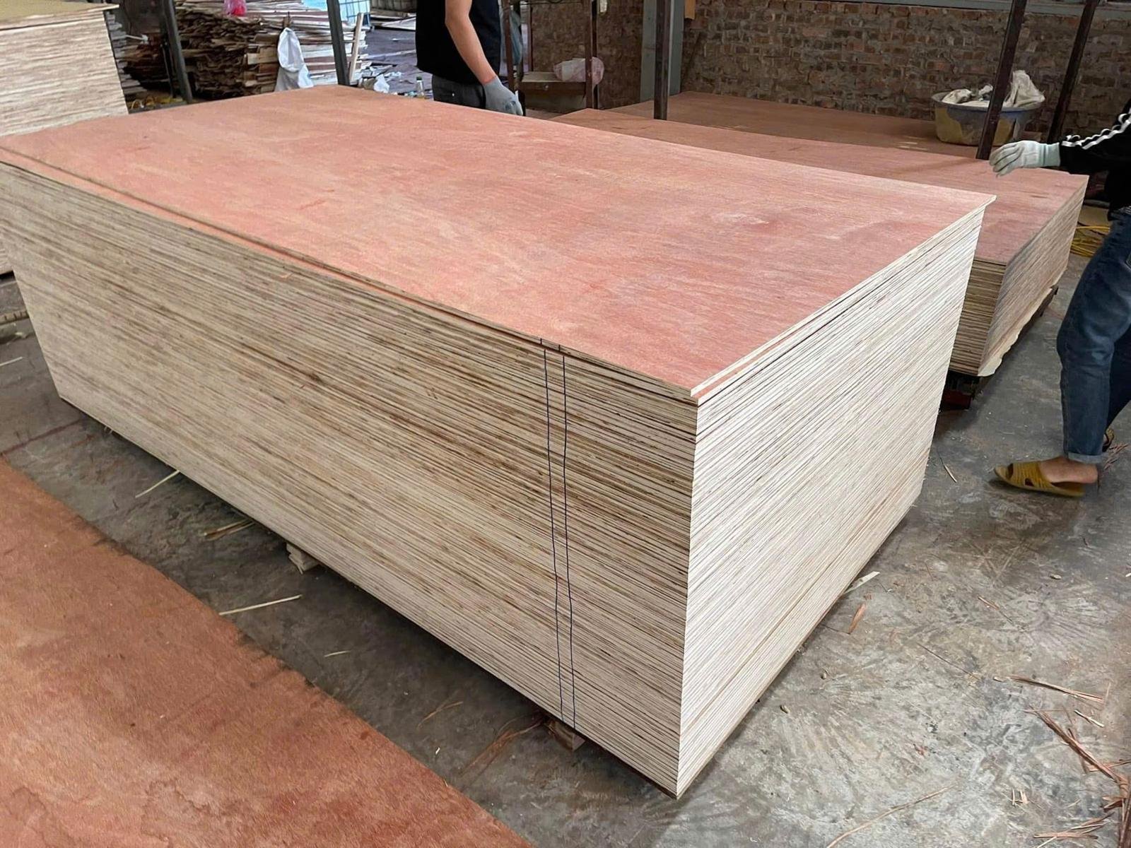 Packing plywood
